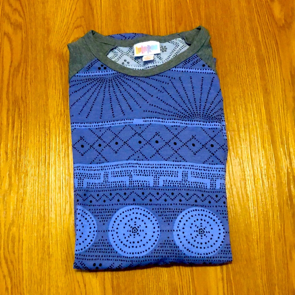 LuLaRoe Randy Tee (XS)